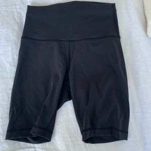 Lululemon Wunder Train 8” short